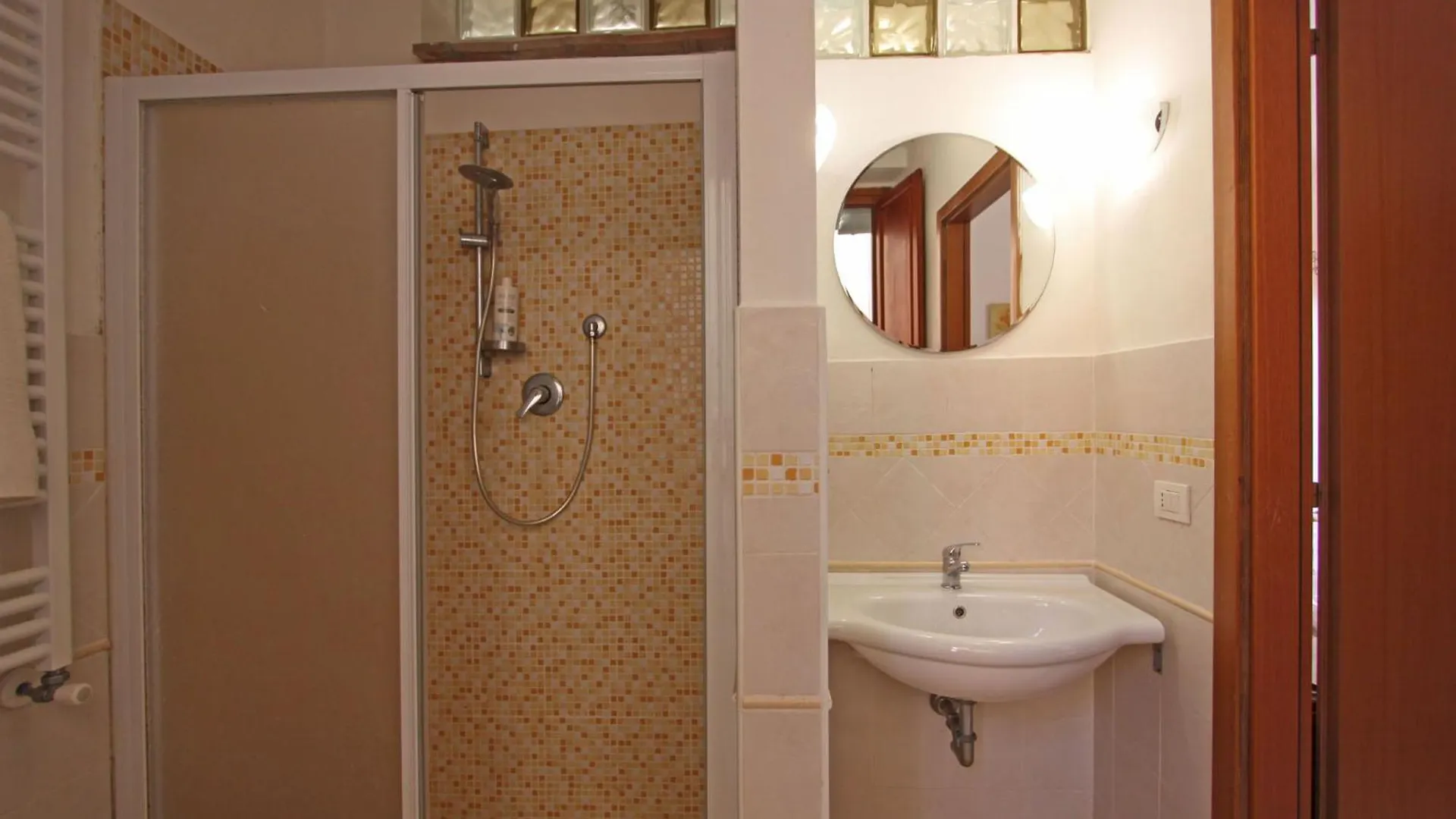 Apartment Palazzo Due Sorelle - Giardino Barga