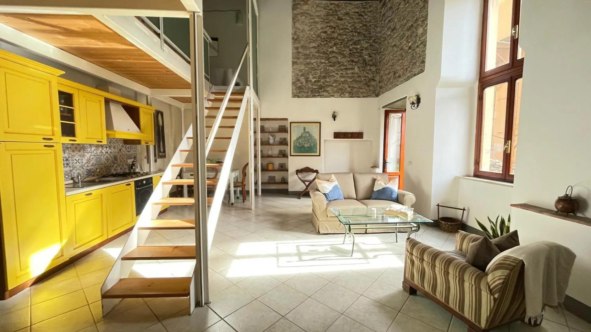 Palazzo Due Sorelle - Giardino Barga Apartment